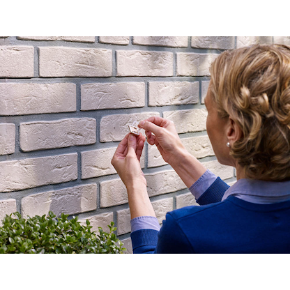 Artikelbild 5 für tesa Klebeschraube für max. 5,0 kg, 2,4 x 3,0 cm, 2 St., Artikelnummer 399042