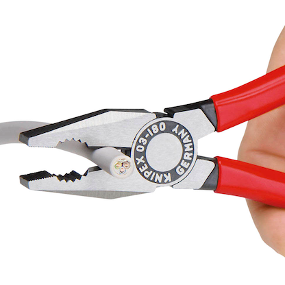 Artikelbild 3 für KNIPEX Kombizange 03 01 180, Länge: 18,0 cm, 1 St., Artikelnummer 143582