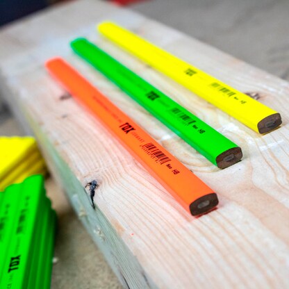 Artikelbild 3 für TOX Zimmermannsbleistift HB orange, gelb, grün, 12 St., Artikelnummer 560328