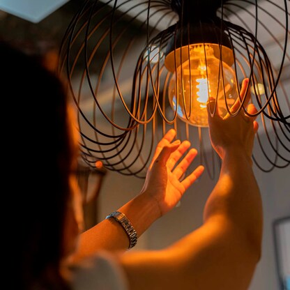 Artikelbild 5 für hama LED-Lampe Filament Globe E27 40 W 16 Mio. Farben, 1 St., Artikelnummer 462303