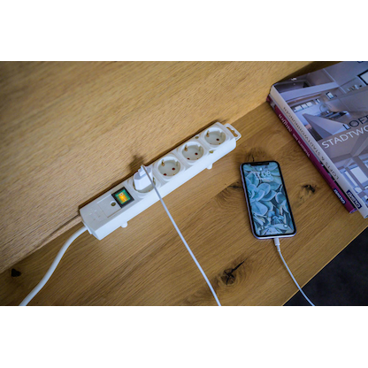 Artikelbild 9 für brennenstuhl Comfort-Line Plus 4-fach Steckdosenleiste mit Schalter 2,0 m weiß, Artikelnummer 398913