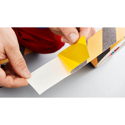 Artikelbild 5 für tesa Anti-Rutsch-Band gelb, schwarz 50,0 mm x 15,0 m, Artikelnummer 429072