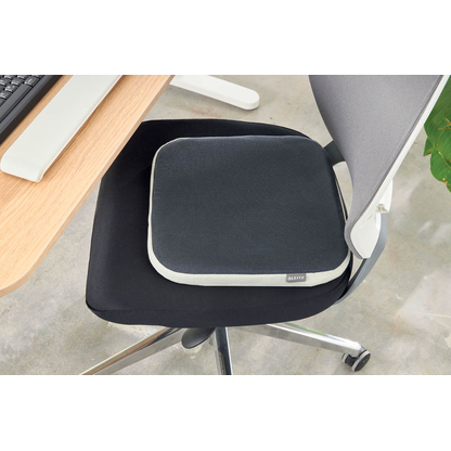 Artikelbild 2 für LEITZ Sitzkissen Ergo Active dunkelgrau 36,4 x 36,8 cm, 1 St., Artikelnummer 998649