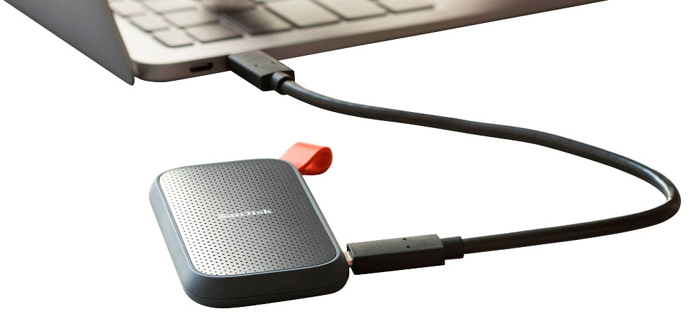 SanDisk Extreme PRO Portable SSD 2 TB + Extreme PRO SDXC 256 GB Bundle – Externe SSD & Speicherkarte, Ultra-schnell, Stoßfest & Wasserdicht
