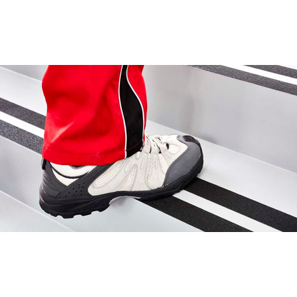 Artikelbild 10 für tesa Anti-Rutsch-Band Extra Resistant schwarz 50,0 mm x 5,0 m, Artikelnummer 728729