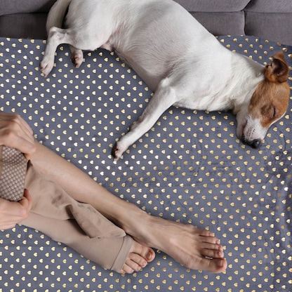 Artikelbild 4 für relaxdays Kuscheldecke grau, weiß, goldene Herzen 150,0 x 200,0 cm, 1 St., Artikelnummer 644457