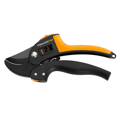 Artikelbild für FISKARS® PowerStep™ P83 Gartenschere, Artikelnummer 929042