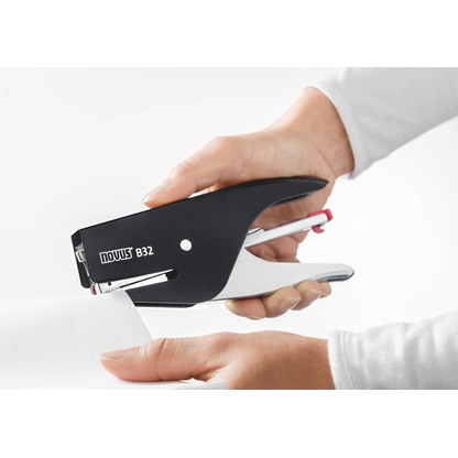 Artikelbild 3 für novus Heftzange B 32 schwarz, 1 St., Artikelnummer 551251