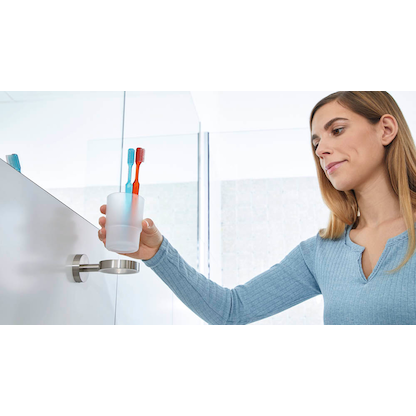 Artikelbild 10 für tesa Zahnputzbecher MOON silber, weiß, 1 St., Artikelnummer 554594