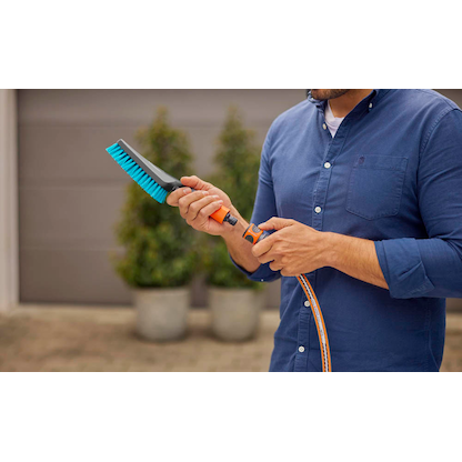 Artikelbild 5 für GARDENA Waschbürste für Gartenschlauch Cleansystem S hard, Artikelnummer 216808