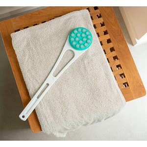 4048792019813 - Eincremehilfe Rücken weiß Kunststoff