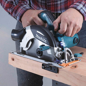 0088381636551 - makita HS6101J1 Handkreissäge mit kein Akku-Gerät Akkus