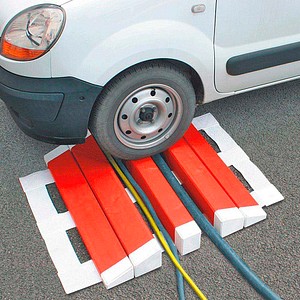 4052293713187 - BRB Kabel- und Schlauchbrücke nach DIN 14820-1