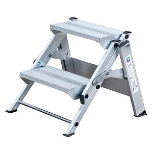 4031405550025 - Munk Klapptreppe Aluminium stabiler Klappmechanismus Doppelholme rutschfest Trittfläche B 360 x T 205 mm max 150 kg 2 Stufen 4031405550025 - Munk Klapptreppe Aluminium stabiler Klappmechanismus Doppelholme rutschfest Trittfläche B 360 x T 205 mm max 150 kg 2 Stufen