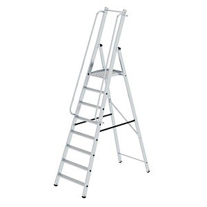 4031405510982 - Munk Plattformleiter 8 Stufen Aluminium stabile Rechteckrohr-Holme große Plattform Handläufe vormontiert rutschsichere Leiterschuhe 150 kg